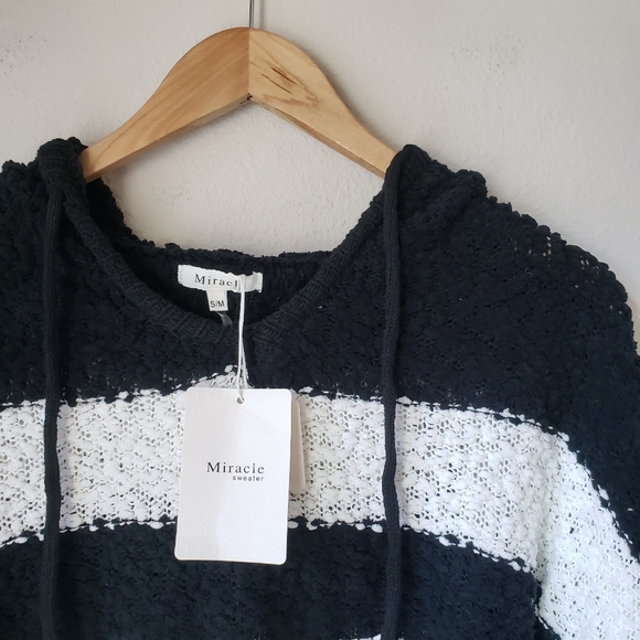 Hooded Striped High-low Knitted Pullover Sweater - Picture 4 of 10